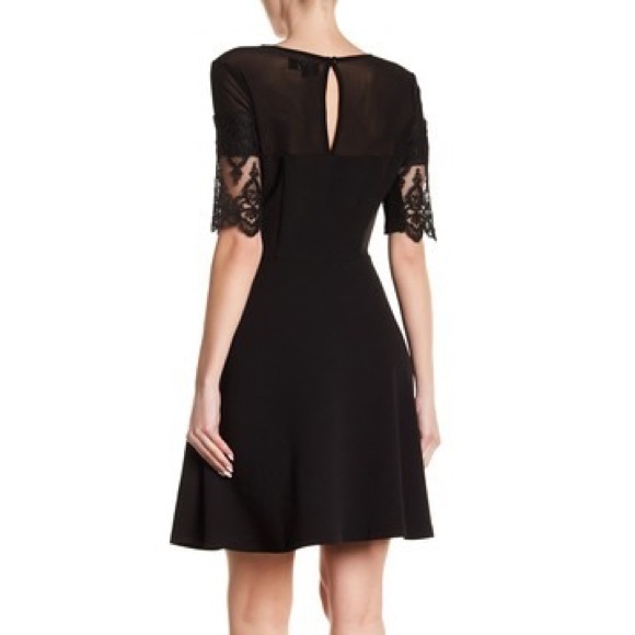 Gorgeous detail  dress - Picture 2 of 7